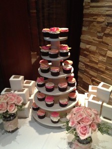 pink and white cupcake tower