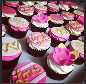 pink and white cupcakes 1